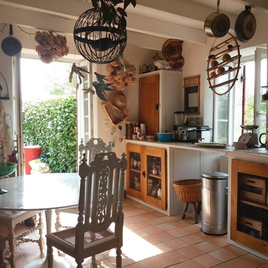 Le Moulinaud Maison 18Eme Siecle מראה חיצוני תמונה