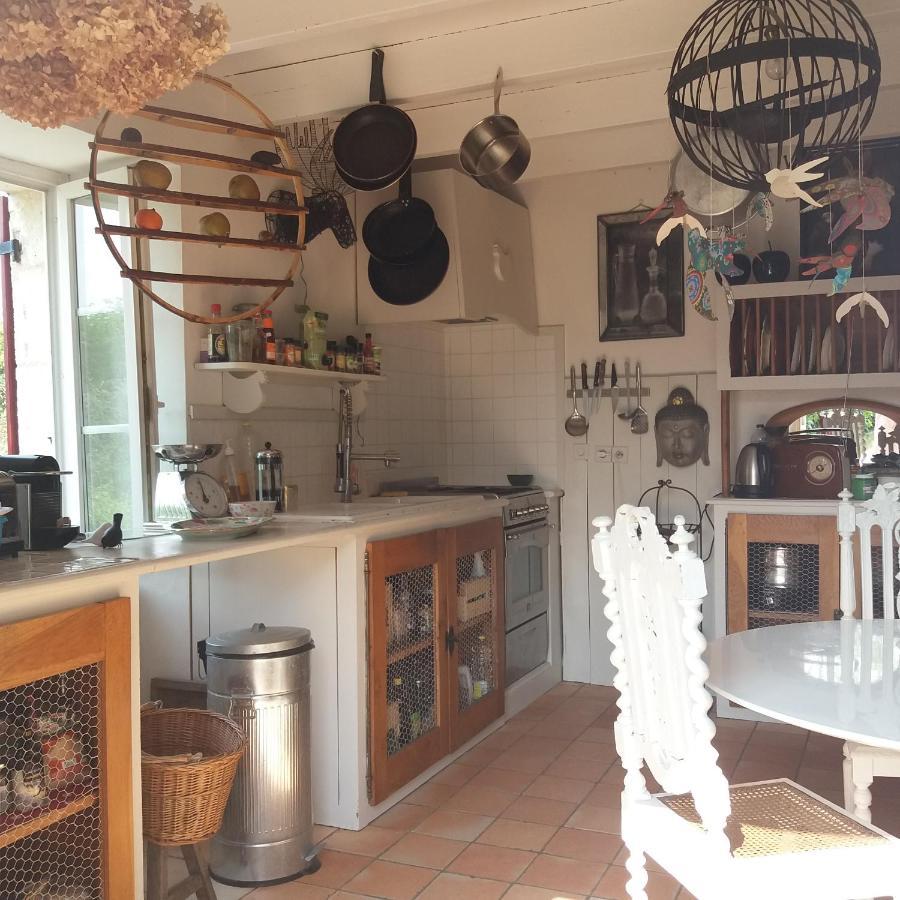 Le Moulinaud Maison 18Eme Siecle מראה חיצוני תמונה
