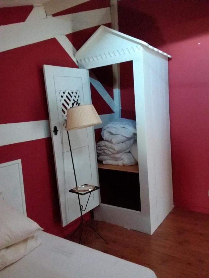 Le Moulinaud Maison 18Eme Siecle מראה חיצוני תמונה